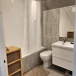 Spacieux Au Centre De