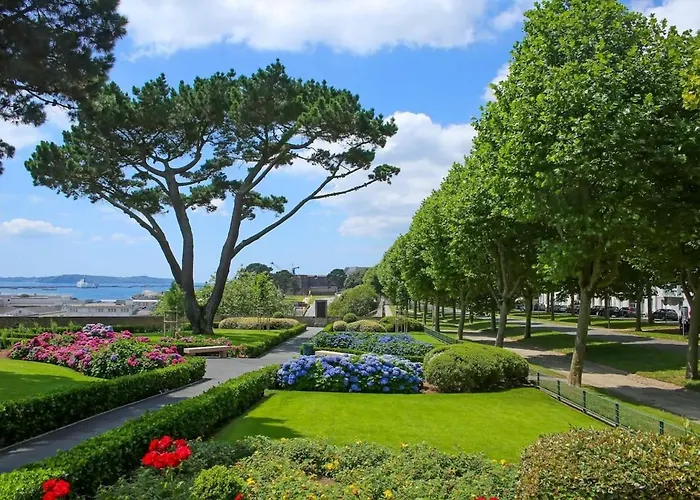 Spacieux Au Centre De Breszt